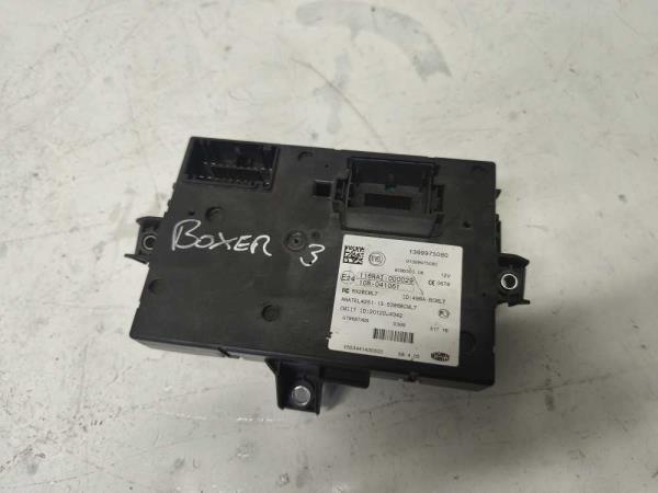 BOITE A FUSIBLE PEUGEOT BOXER/ CITROEN JUMPER/ FIAT DUCATO - Vue 1